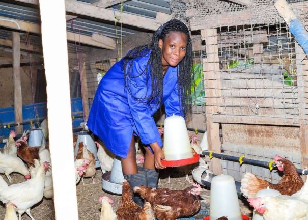 She quits  insurance sales manager job to become poultry farmer