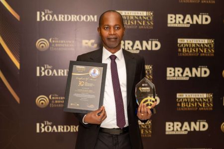 Clyde Adjei of Ghana Link wins transformational Dep. MD Award 