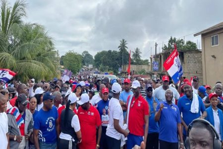 Bawumia shakes Akuapim North with “Possibilities Tour”