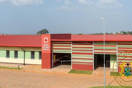 President Akufo-Addo inaugurates 4 hospitals in Ashanti Region