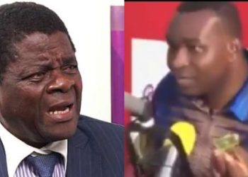 Kwaku Ansa-Asare and Wontumi as he displays gold