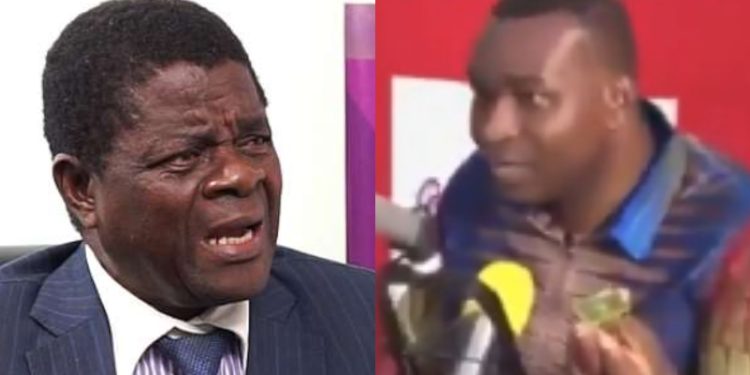 Kwaku Ansa-Asare and Wontumi as he displays gold