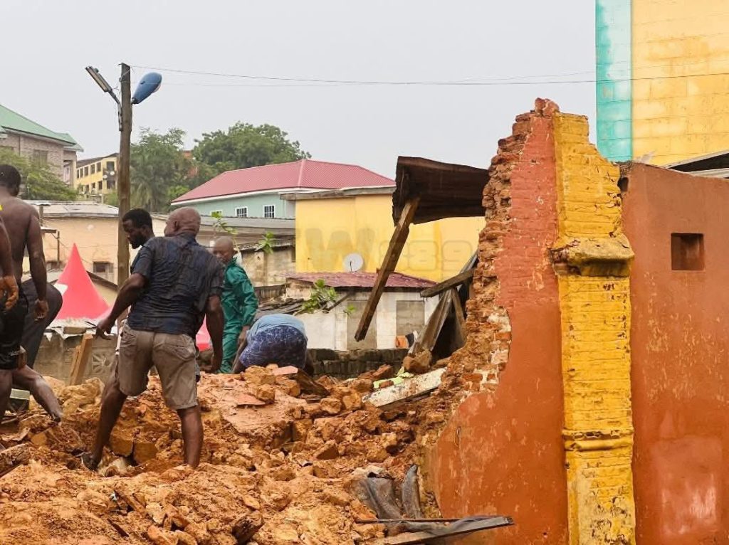 Cape Coast, Building collapses
