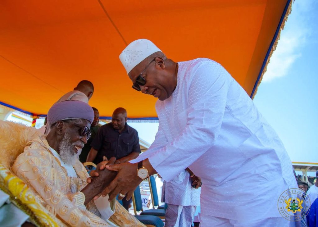 President John Dramani Mahama wil chief Imam