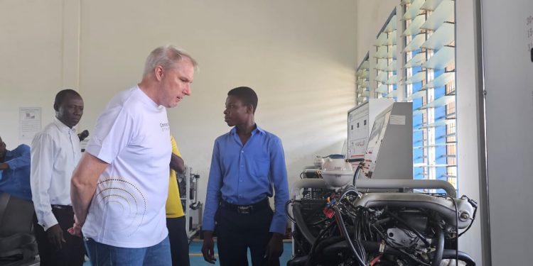 Stephen Blewett,, MTN Ghana CEO,