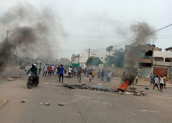 Togo tear gas Faure Gnassingbé