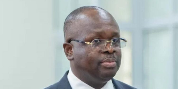 Minister halts use of military for personal security