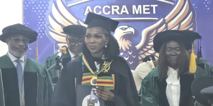 Single mother valedictorian