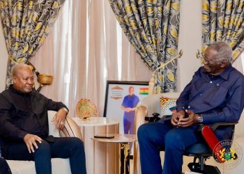 Kufuor consoles Mahama over helicopter crash tragedy