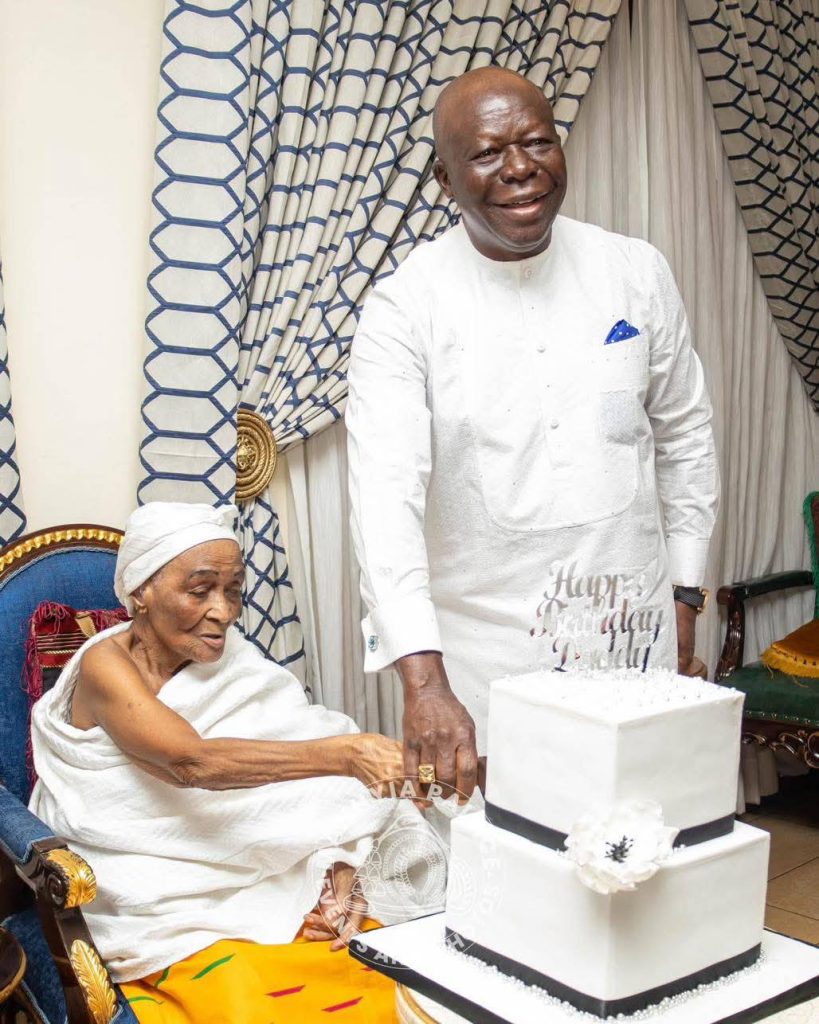 Asantehemaa Nana Konadu